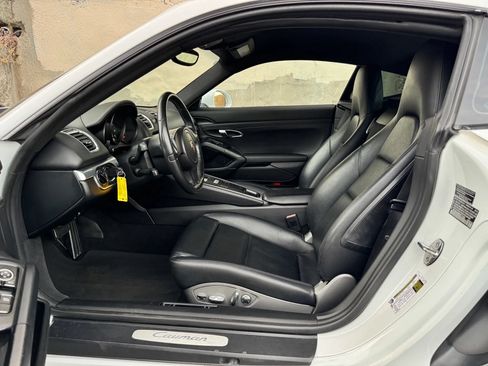 Used 2014 Porsche Cayman RWD image 16