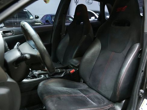 Used 2011 Subaru Impreza WRX STI image 25