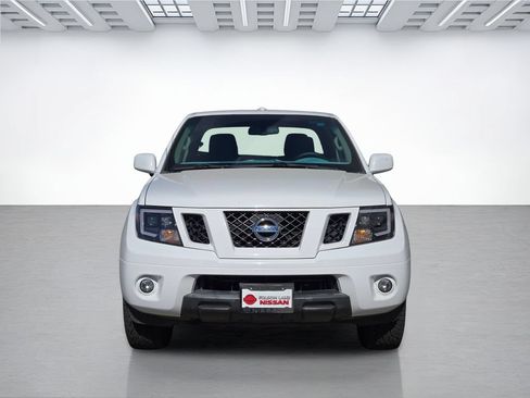 Used 2012 Nissan Frontier PRO-4X AWD/4WD image 2
