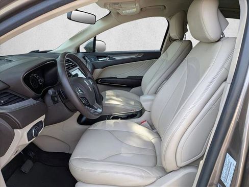 Used 2018 Lincoln MKC Premiere AWD/4WD image 15
