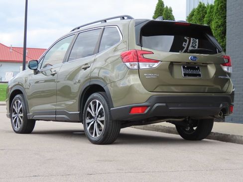 Used 2024 Subaru Forester Limited AWD/4WD image 10