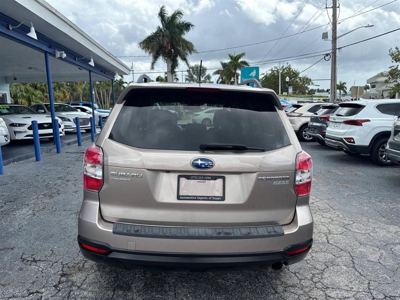 Used 2015 Subaru Forester 2.5i Limited AWD/4WD image 4