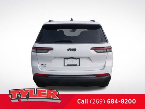 New 2026 Jeep Grand Cherokee L Limited w/ Limited Altitude Package AWD/4WD image 7