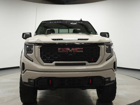 New 2026 GMC Sierra 1500 AT4 w/ AT4 Premium Package AWD/4WD image 2