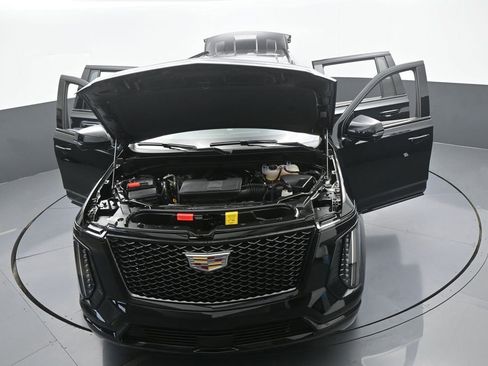 Used 2025 Cadillac Escalade ESV Sport w/ Touring Package image 84