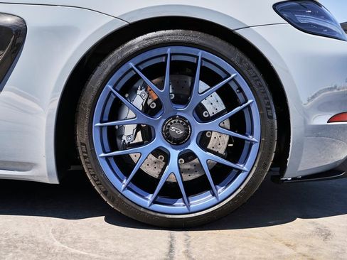 Used 2023 Porsche 718 Cayman GT4 RS RWD image 30