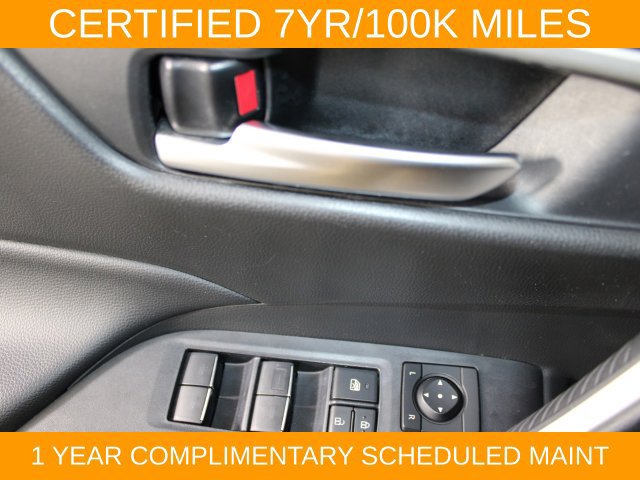 Used 2025 Toyota RAV4 XLE AWD/4WD image 17