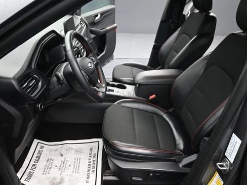 Used 2025 Ford Escape ST-Line AWD/4WD image 12