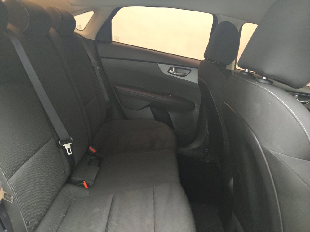 Used 2021 Kia Forte LXS FWD image 19
