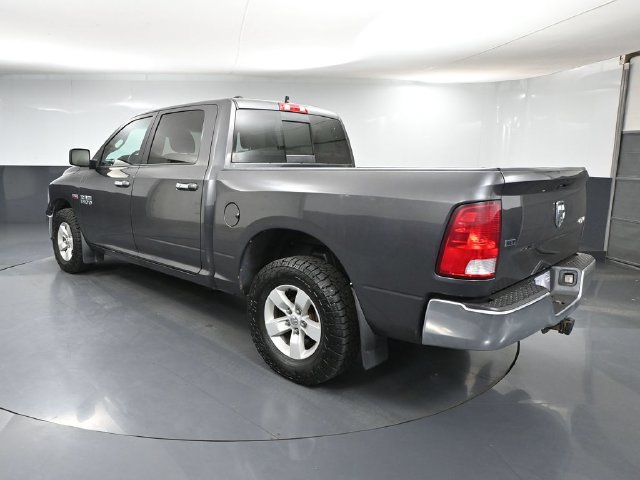 Used 2017 RAM 1500 Classic SLT AWD/4WD image 5
