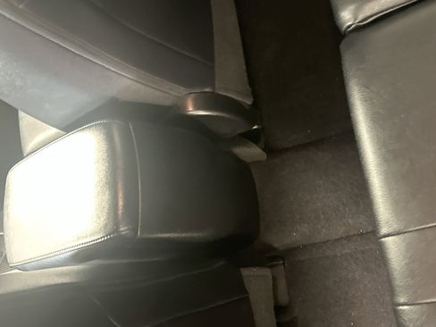 Used 2013 Toyota RAV4 Limited AWD/4WD image 28