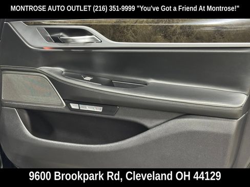 Used 2016 BMW 750i xDrive AWD/4WD image 53