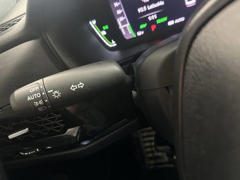 Used 2025 Honda Accord Sport image 30