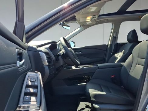 New 2026 Nissan Rogue SV FWD image 14