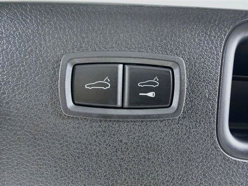 Used 2026 Porsche Macan Turbo AWD/4WD image 26