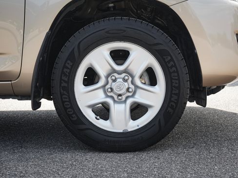 Used 2011 Toyota RAV4 2WD w/ Base L4 Extra Value Pkg image 13