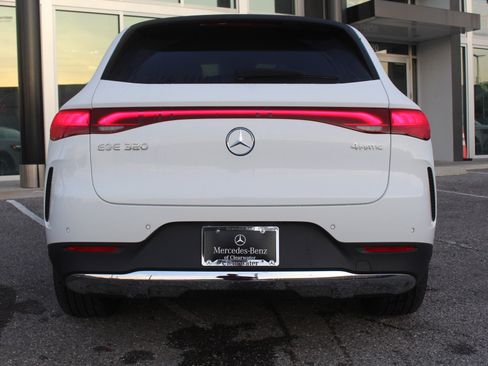 New 2026 Mercedes-Benz EQE 320 4MATIC SUV image 5