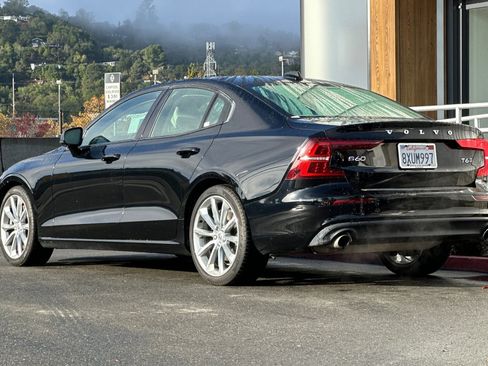 Used 2019 Volvo S60 T6 Momentum w/ Premium Package image 6