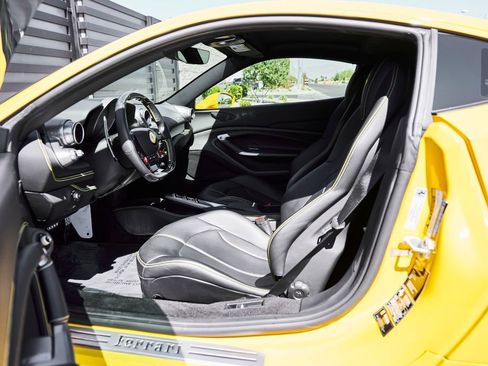 Used 2021 Ferrari F8 Tributo image 37