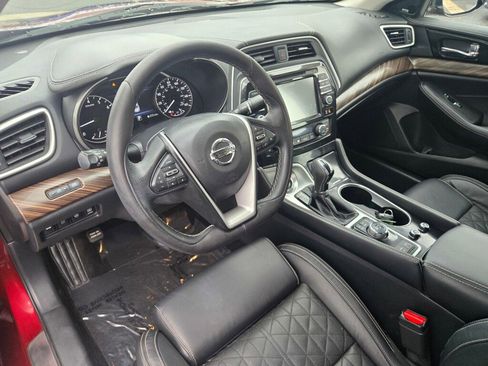 Used 2017 Nissan Maxima Platinum image 12