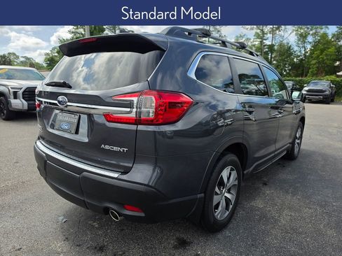 Used 2023 Subaru Ascent Premium AWD/4WD image 3