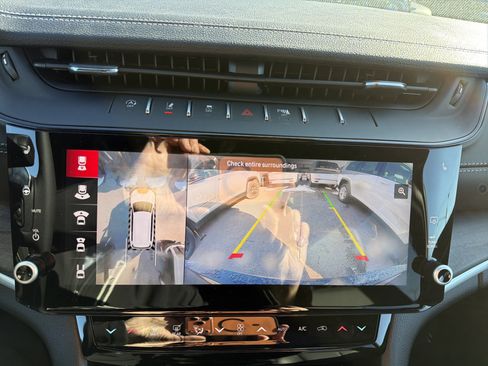 New 2026 Jeep Grand Cherokee L Limited w/ Luxury Tech Group II AWD/4WD image 19