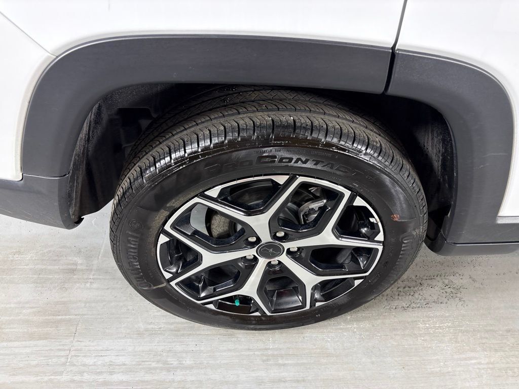 Used 2025 Jeep Compass Limited AWD/4WD image 10
