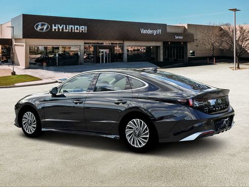 New 2026 Hyundai Sonata Limited FWD image 4