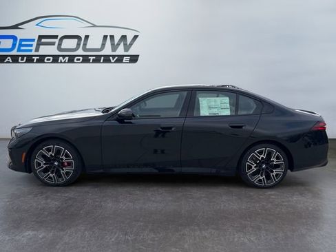 New 2026 BMW 530i xDrive w/ M Sport Package image 19