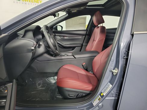 New 2026 MAZDA MAZDA3 Carbon image 11