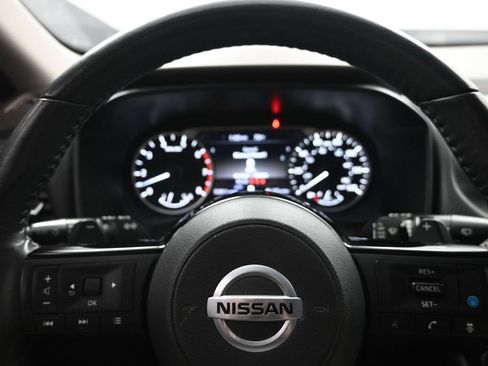 Used 2021 Nissan Rogue SL AWD/4WD image 15