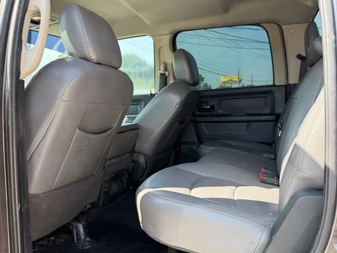 Used 2016 RAM 2500 Tradesman w/ Chrome Appearance Group AWD/4WD image 8