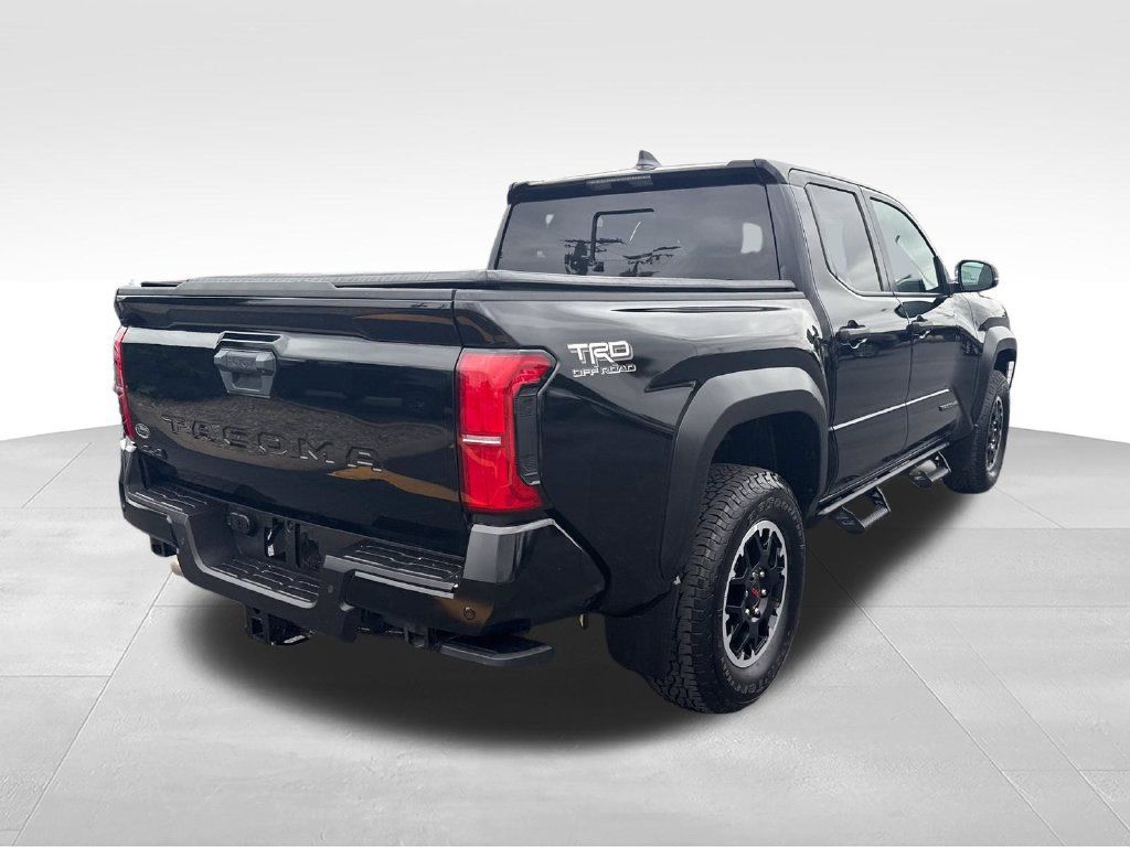 Used 2024 Toyota Tacoma TRD Off-Road w/ TRD Off Road Upgrade Package AWD/4WD image 6