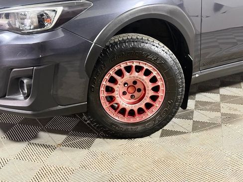Used 2019 Subaru Crosstrek 2.0i Premium AWD/4WD image 2