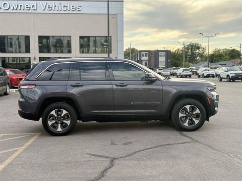 Used 2022 Jeep Grand Cherokee Limited 4xe AWD/4WD image 8