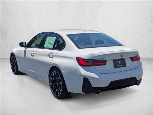 Used 2025 BMW 330i xDrive Sedan AWD/4WD image 9