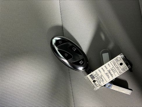 Used 2025 Hyundai Kona SEL AWD/4WD image 30