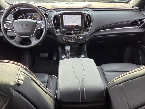 Certified 2023 Chevrolet Traverse Premier w/ Redline Edition FWD image 16