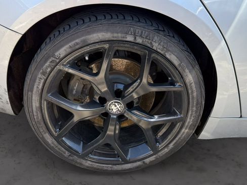 Used 2019 Alfa Romeo Giulia w/ Nero Edizione RWD image 10