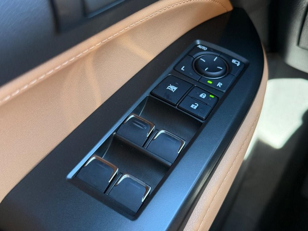 Used 2023 Lexus NX 350h AWD w/ Vision Package image 23