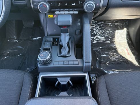 Used 2025 Toyota 4Runner TRD Off-Road image 15