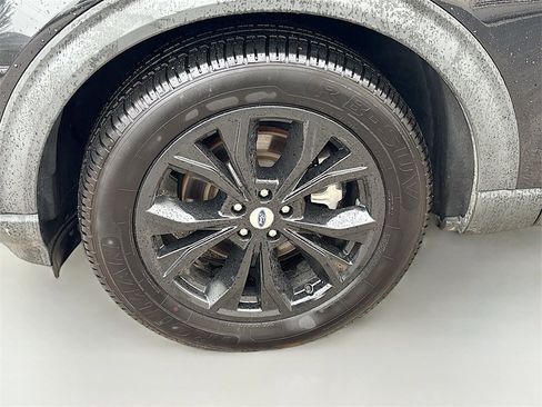 Used 2022 Ford Explorer Limited image 33