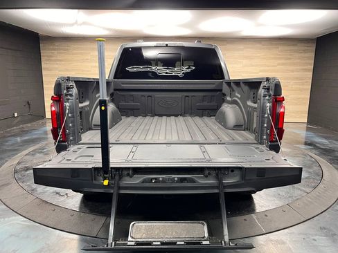 Used 2025 Ford F150 Raptor AWD/4WD image 25