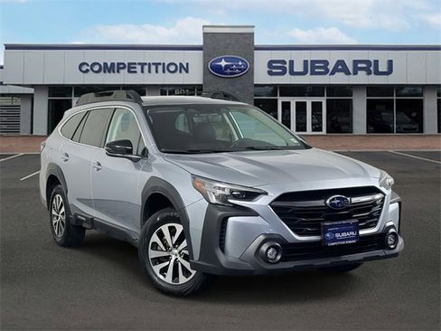 Used 2024 Subaru Outback Premium image 1