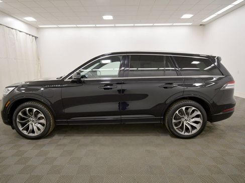 Used 2023 Lincoln Aviator Grand Touring w/ Equipment Group 301A image 4