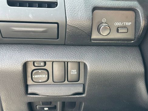 Used 2006 Lexus RX 330 AWD image 20