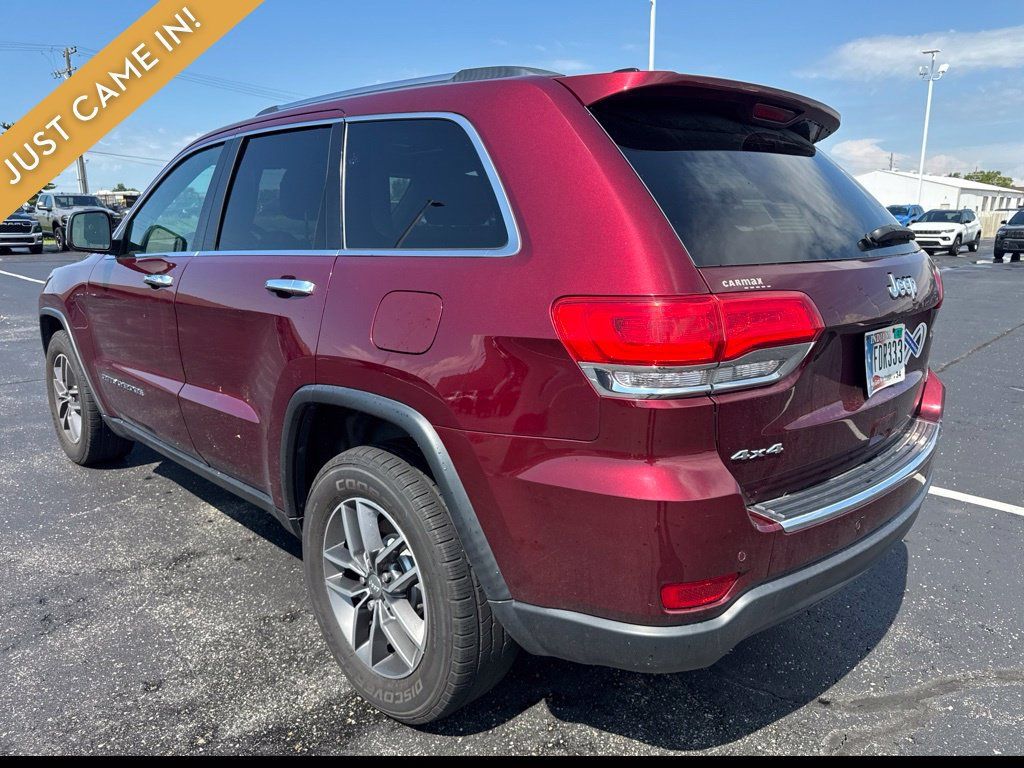 Used 2017 Jeep Grand Cherokee Limited AWD/4WD image 4