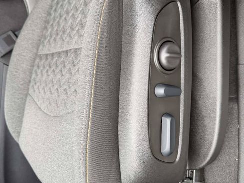 Certified 2023 Chevrolet Equinox LT AWD/4WD image 16