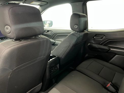Used 2024 Chevrolet Colorado Trail Boss w/ Technology Package AWD/4WD image 20