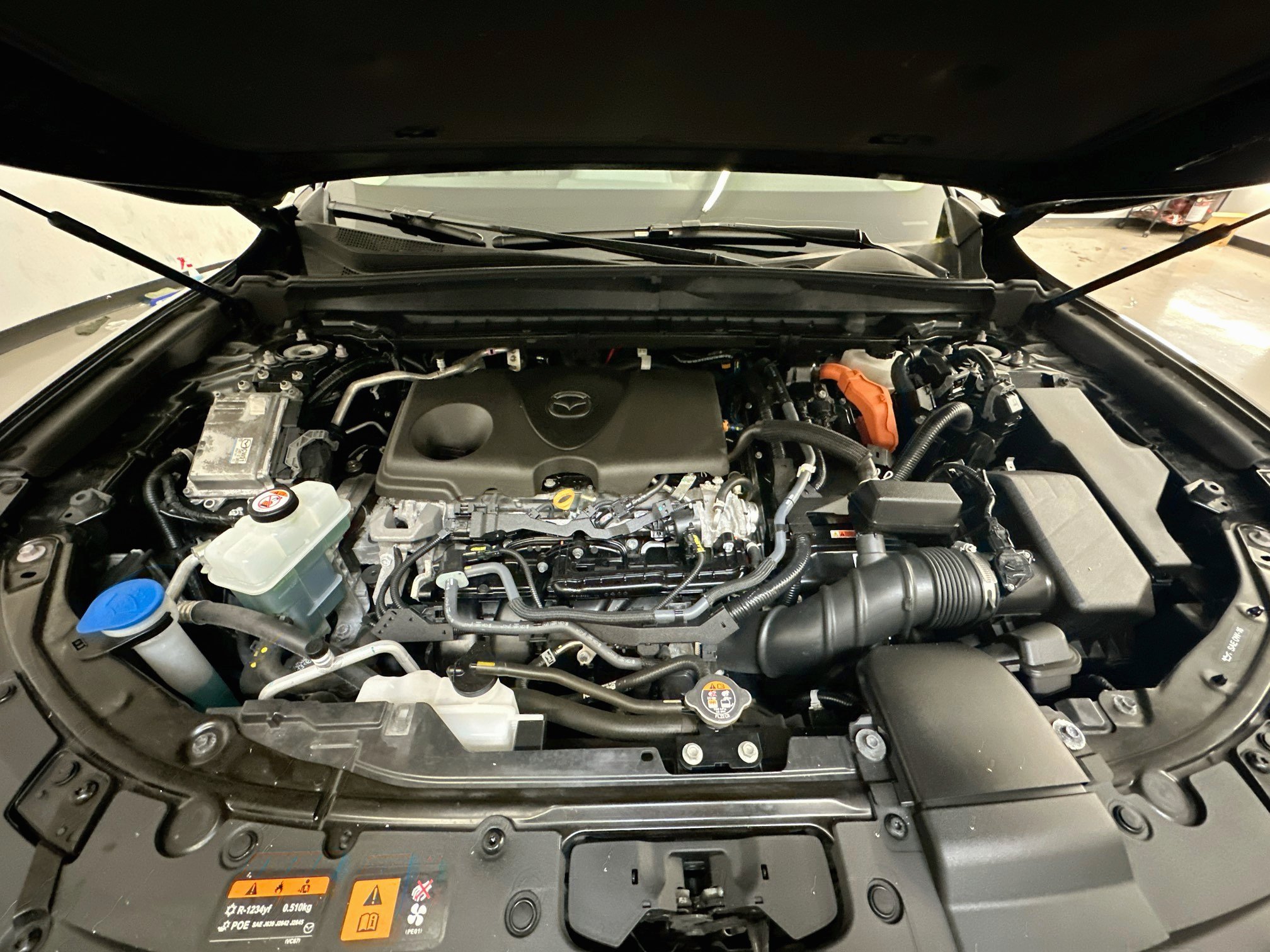 Used 2025 MAZDA CX-50 AWD 2.5 Hybrid w/ Premium Pkg image 36